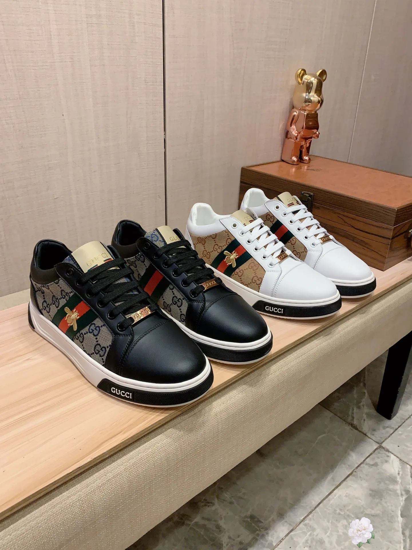 Men's Men's Shoes💰420💰💰🎩🎩[Lightning][Lightning] "Gucci*" The latest and most popular casual shoes, top brand [seduce] luxury ~ purchasing agency, top ~ quality. [Strong] The upper is made of imported breathable cowhide with material ➕ breathable sheepskin feet (•) and fine workmanship. The original stylish and stylish soft rubber wear-resistant and non-slip outsole is light and comfortable on the feet. The real thing looks better when photographed in person. 0099: code: 38-44, 2️⃣ colors selected